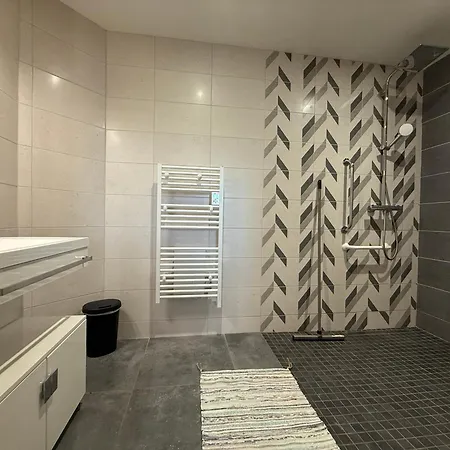 Le Rabiouze - 4 Epis, 15 Pers, 22 Couchages - Ancienne Bergerie Renovee, Cachet D'origine Conserve - Vue Magnifique - Label Ecogite Nyaraló *