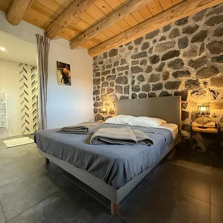 Le Rabiouze - 4 Epis, 15 Pers, 22 Couchages - Ancienne Bergerie Renovee, Cachet D'origine Conserve - Vue Magnifique - Label Ecogite